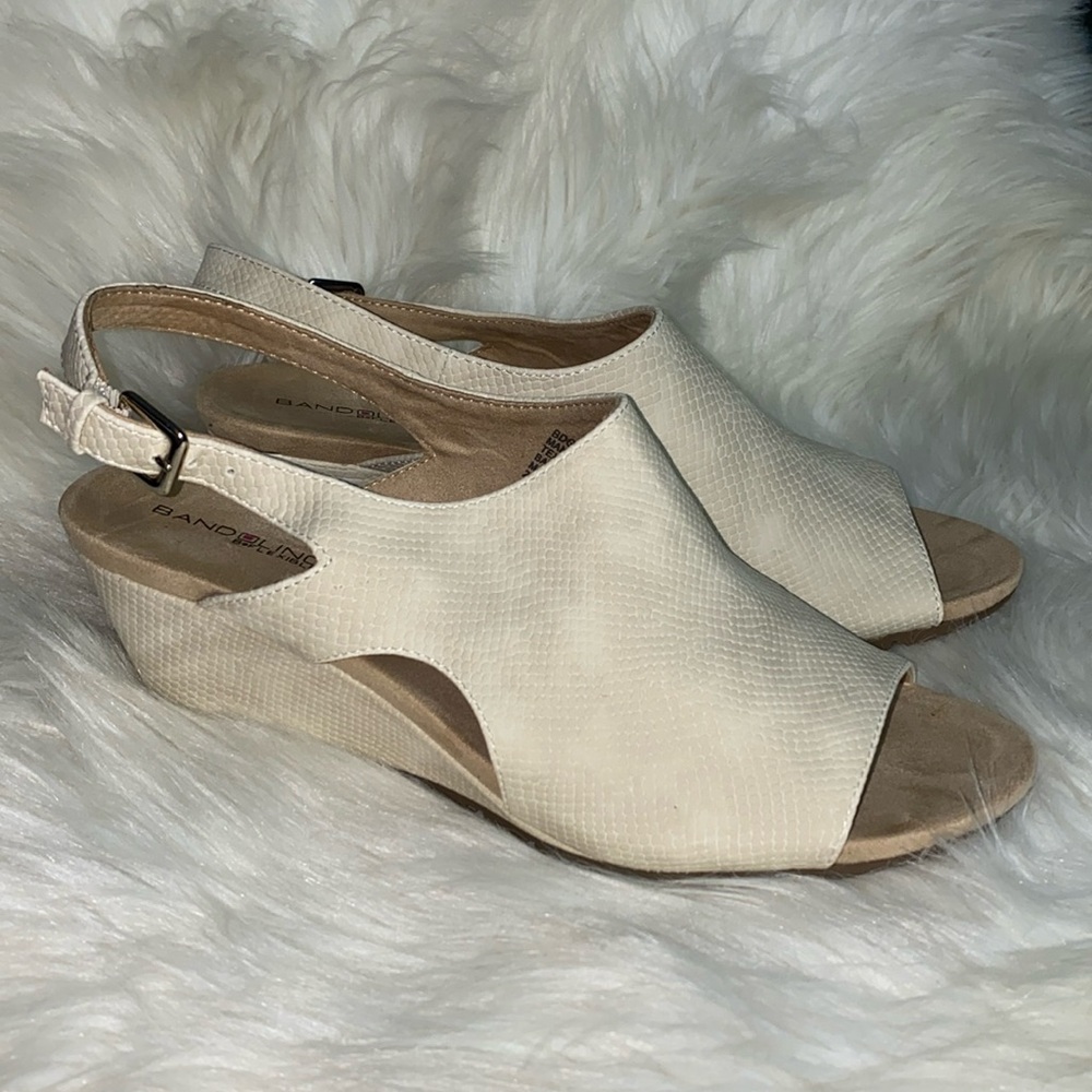 B flexible by bandolino BDGalatee natural sy 10M